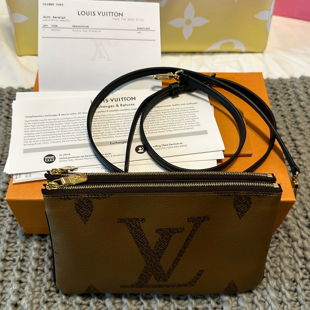 Louis Vuitton Double Zip Pochette
